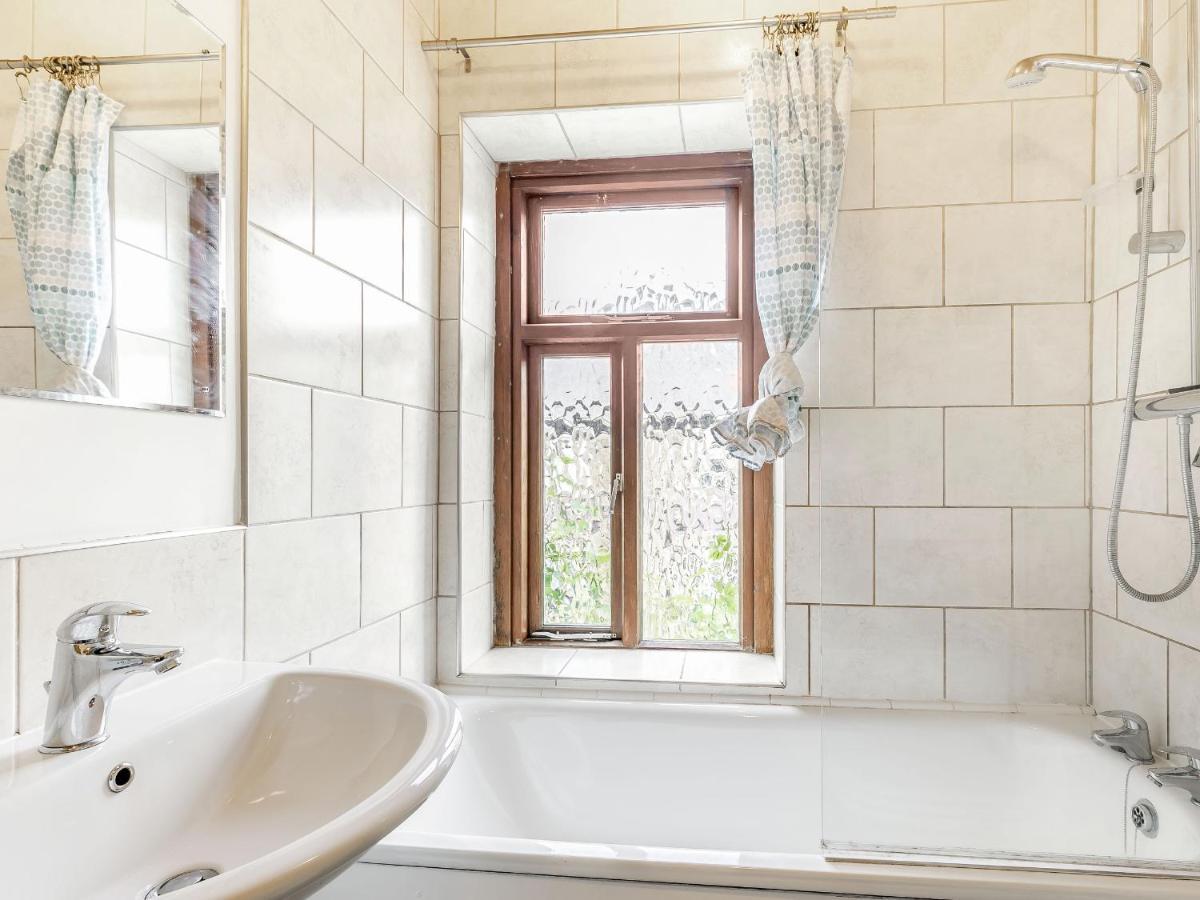 Rosskeen Villa Тайдсуел Екстериор снимка